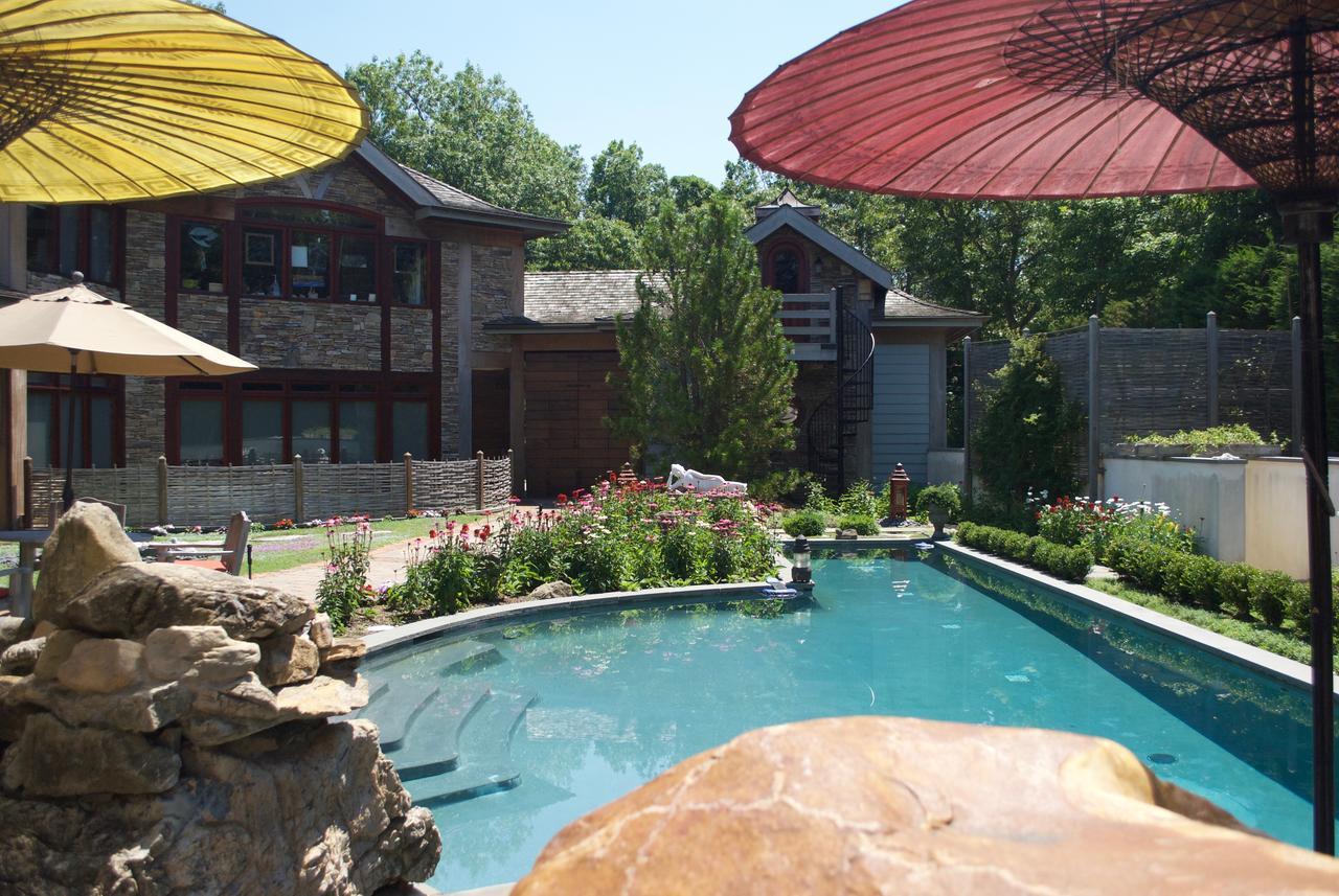 East Hampton Art House Bed And Breakfast Eksteriør bilde
