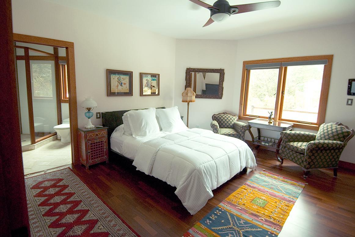 East Hampton Art House Bed And Breakfast Eksteriør bilde