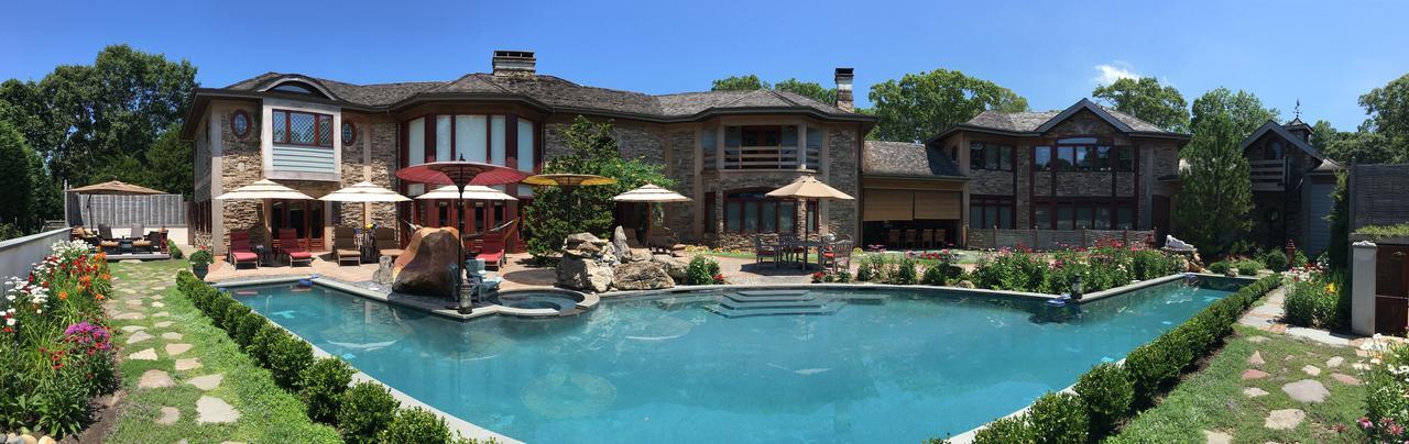 East Hampton Art House Bed And Breakfast Eksteriør bilde