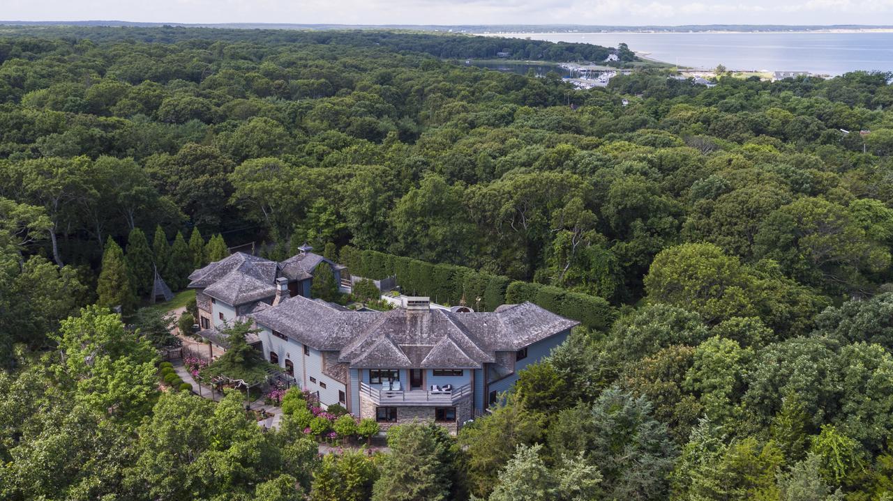East Hampton Art House Bed And Breakfast Eksteriør bilde