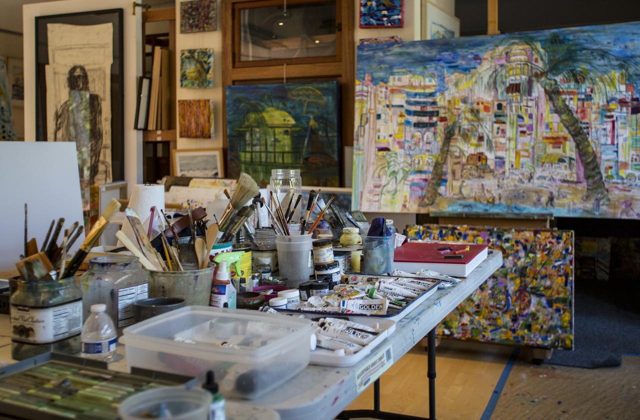 East Hampton Art House Bed And Breakfast Eksteriør bilde